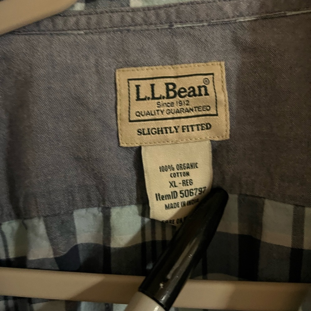 L.L. Bean Men's Casual Blue and White Plaid Shirt 100% Organic Cotton - Picture 2 of 3